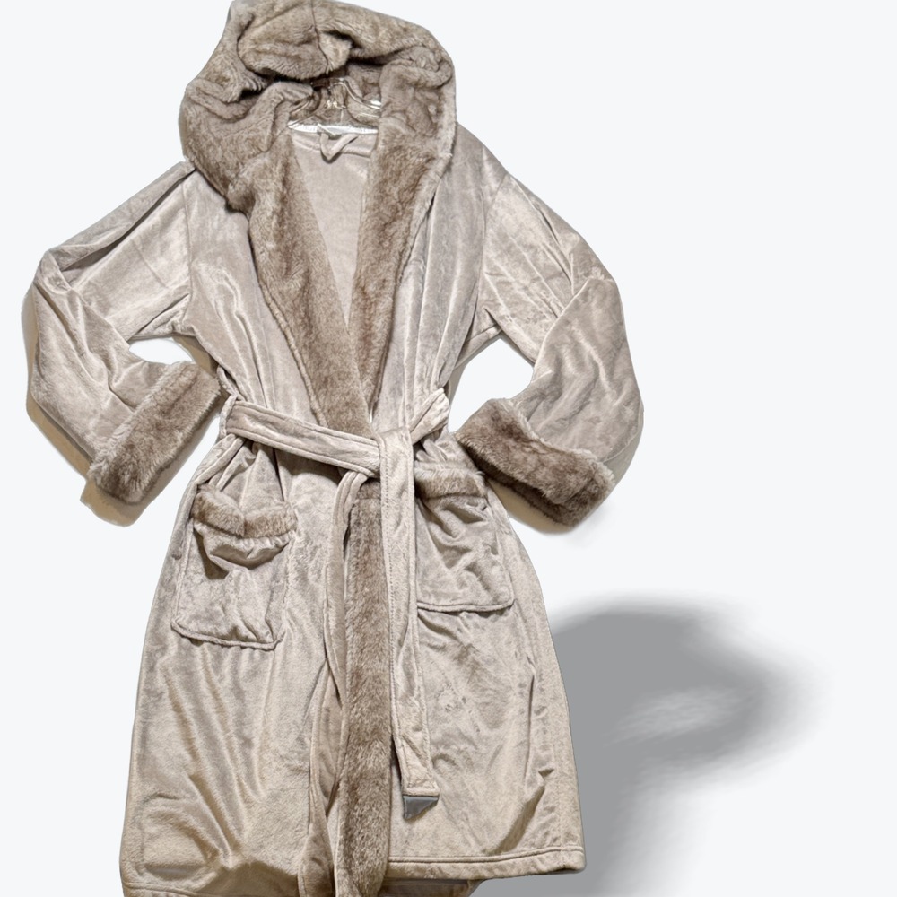 Pottery Barn Bathrobe Faux Fur Hood Taupe Soft Plush Fleece Wrap Large L Robe